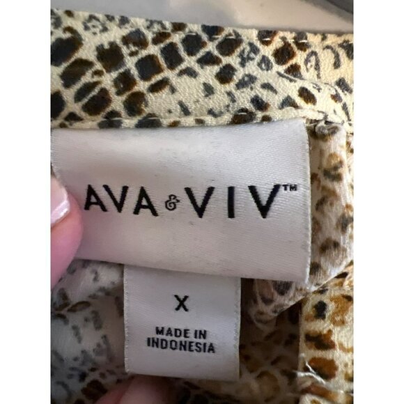Ava & Viv Sz 1X Animal Print Snake Print Tan Grey Flowy Blouse - Picture 6 of 8
